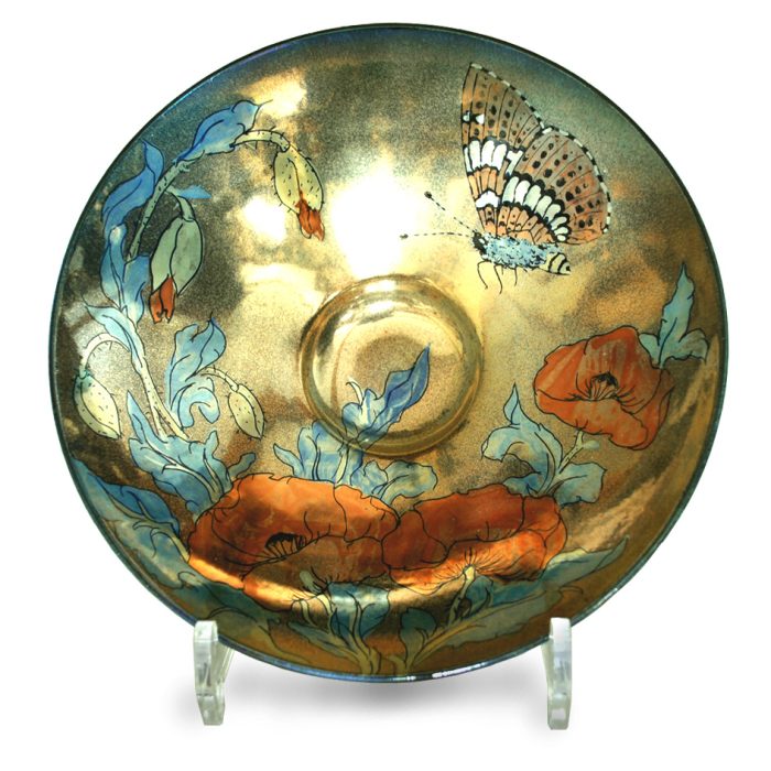 Poppies and butterfly bowl. Silver-blue ground. Diameter 22 cm. Unique number 7906.