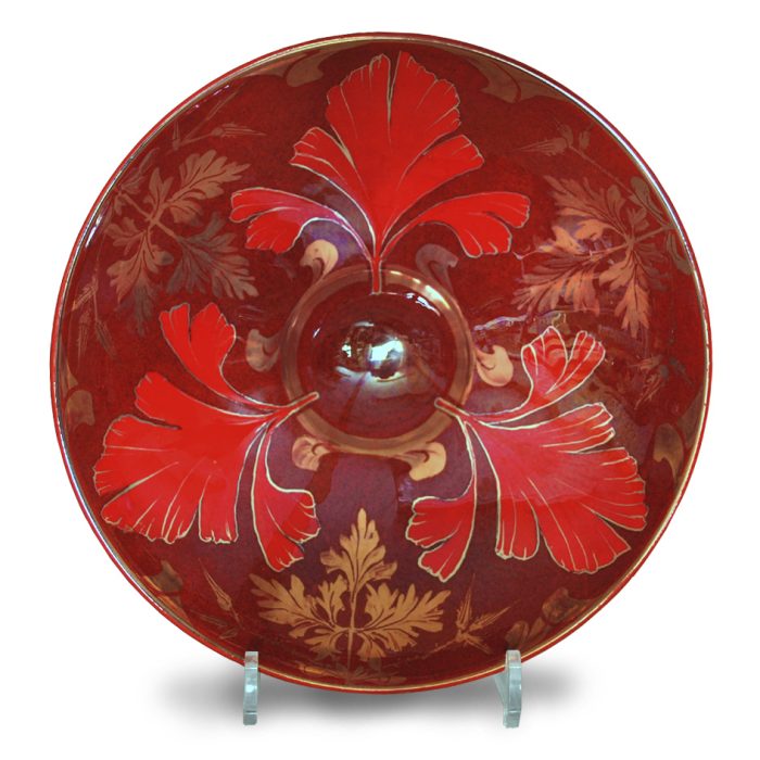 Herb robert and ginkgo leaves. Dark red ground. Diameter 26.5 cm. Unique number 8501.