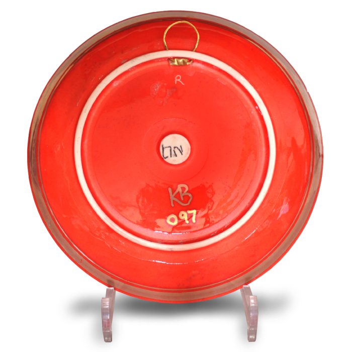 Dragon plate. Red ground. Diameter 22.5 cm. Unique number KB097. - Image 2
