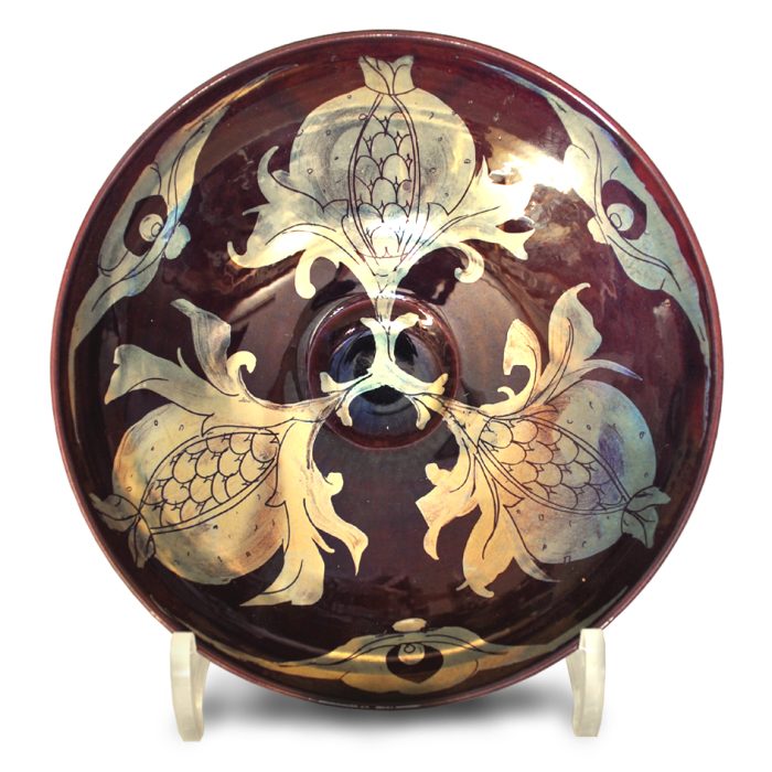 Trio of pomegranates. Burgundy ground. Diameter 18cm. Unique number 8007.