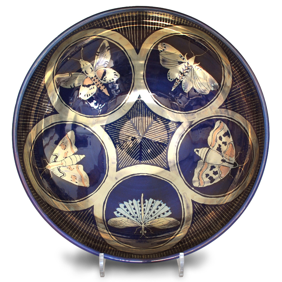 Moth salad bowl. Purple-blue ground. Diameter 34 cm. Unique number KB151.